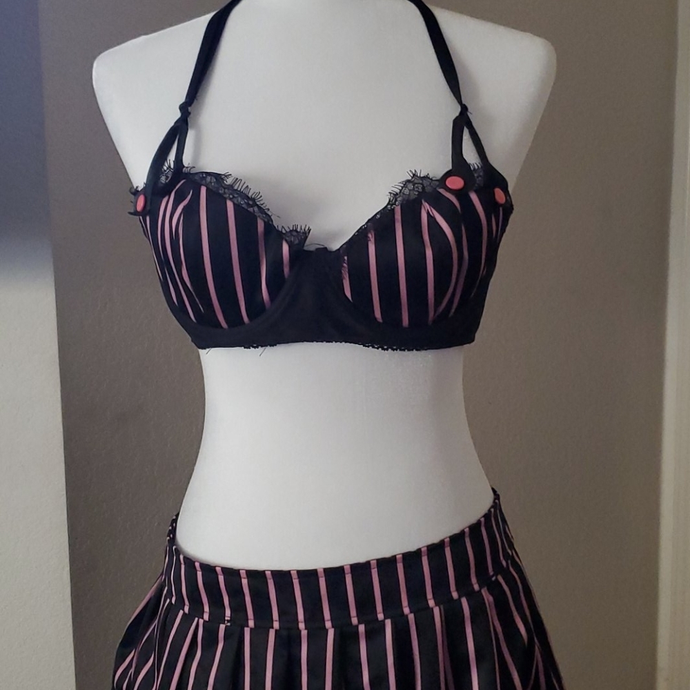 Costume